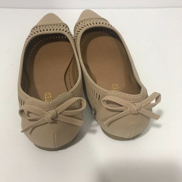 Restricted Lasercut Flats Bow Accent Tan Suede - Picture 4 of 7